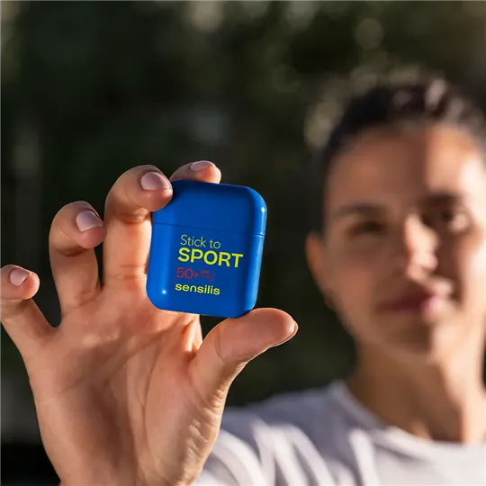 STICK TO SPORT SPF50+ 8,5 gr  SENSILIS - Ofertas Online y Envío Gratis