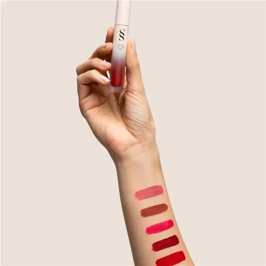 ETERNALIPS labial líquido mate #02-Lena de Pons 4,5 ml  SENSILIS - Ofertas Online y Envío Gratis
